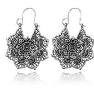 Boho Vintage Style Mandala Flower Earrings Vintage Style